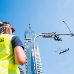 Montaż iglicy na rzeszowskim wieżowcu (relacja i fotogaleria) 36 - Polskie Radio Rzeszów Montaż iglicy na rzeszowskim wieżowcu (relacja i fotogaleria) - Polskie Radio Rzeszów