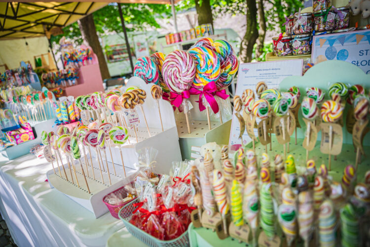 Ponad stu wystawców na XXV Jarmarku Dominikańskim 1 - Polskie Radio Rzeszów Ponad stu wystawców na XXV Jarmarku Dominikańskim