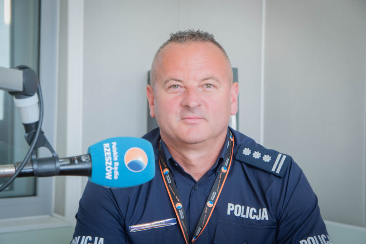 GOŚĆ DNIA. Więcej policjantów to większe poczucie bezpieczeństwa