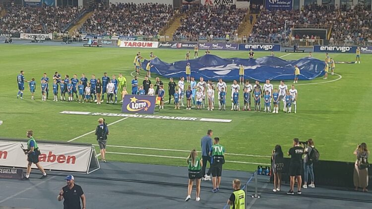 Bezsilna Stal Mielec w konfrontacji z liderem. Trener zwolnoiny.