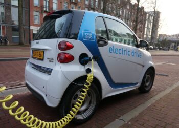 Rozmowy w&nbsp;sprawie produkcji aut elektrycznych w&nbsp;Polsce