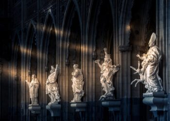 Biskupi warszawscy udzielili wiernym dyspensy na&nbsp;piątek, 16 sierpnia