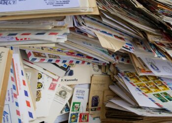 Dobrowolne odejścia z&nbsp;Poczty Polskiej obejmą ponad 9 tys. osób. Koszt to&nbsp;ok. 600 mln zł