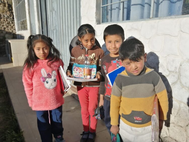 Misjonarz i fundacja zaangażowani w gorący posiłek dla dzieci w Peru