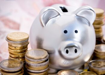 ,,Nadszedł czas oszczędzania”. Poziom życia na&nbsp;Podkarpaciu