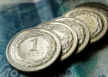 Seniorzy dostaną „czternastki” nieco szybciej