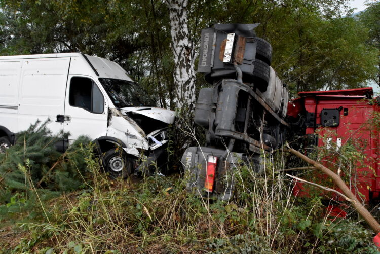 Wojewódzkie ćwiczenia strażaków w Czarnej Sędziszowskiej (zdjęcia) 1 - Polskie Radio Rzeszów Wojewódzkie ćwiczenia strażaków w Czarnej Sędziszowskiej (zdjęcia)