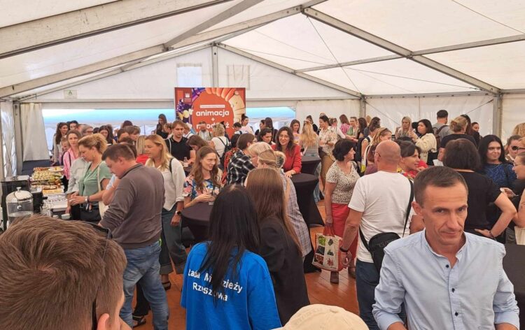 W Rzeszowie trwa XIV Ogólnopolska Giełda Projektów „animacja + młodzież” (zdjęcia) 1 - Polskie Radio Rzeszów W Rzeszowie trwa XIV Ogólnopolska Giełda Projektów „animacja + młodzież” (zdjęcia)