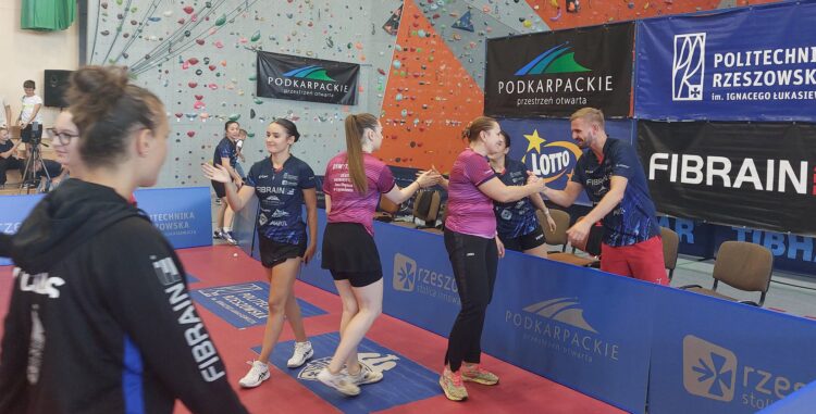 Tenis stołowy. Świetna inauguracja akademiczek