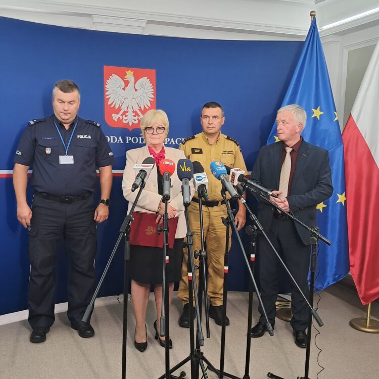 IMGW ostrzega, wojewoda uspokaja, ale radzi monitorować sytuację