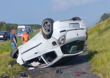 Ucieczkę przed&nbsp;policją zakończył dachowaniem