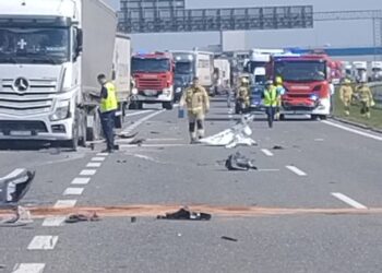 Karambol na&nbsp;A4. Zderzyło się 6 pojazdów