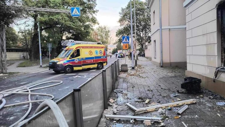 Wybuch butli z gazem w Przeworsku. Jedna osoba ranna (zdjęcia, relacja, aktualizacja)