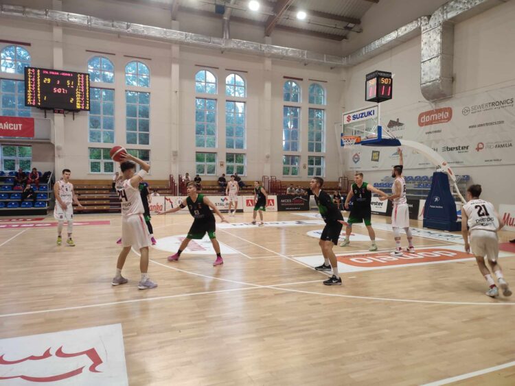 Koszykówka. Miasto Szkła Krosno mistrzem Podkarpacia – podsumowanie turnieju