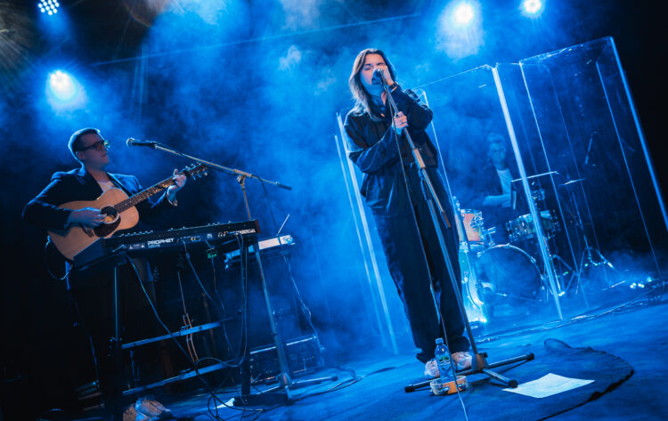 Duet Chłodno mocno rozgrzał publiczność w Polskim Radiu Rzeszów (zdjęcia, video)