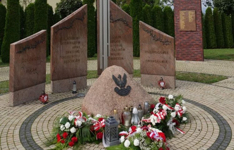 Uroczystości w Sędziszowie Młp. upamiętniające sybiraków i żołnierzy AK