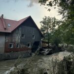 Fundacja Folkowisko dotarła z transportem darów do powodzian na Dolnym Śląsku (zdjęcia) - Polskie Radio Rzeszów