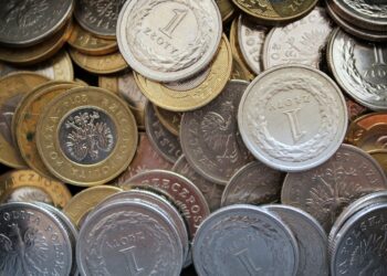 ZUS: Ponad 970 tys. osób otrzyma we&nbsp;wtorek czternaste emerytury