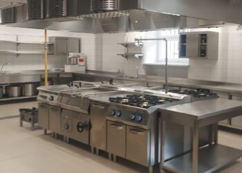 Nowoczesna kuchnia w&nbsp;SP nr&nbsp;2 w&nbsp;Stalowej Woli