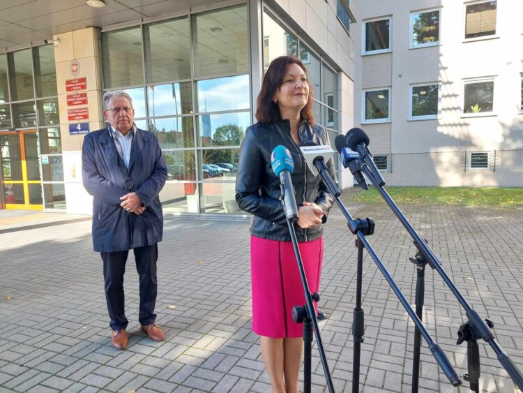 Konferencja PiS dotycząca podpisania umów na dofinansowanie 2 podkarpackich szpitali