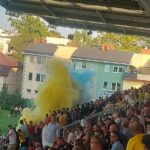 Piłka nożna. Wygrana Sandecji dla pseudokibiców to nie wszystko. "Demolka" na stadionie 10 - Polskie Radio Rzeszów Piłka nożna. Wygrana Sandecji dla pseudokibiców to nie wszystko. "Demolka" na stadionie - Polskie Radio Rzeszów