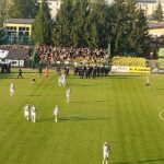 Piłka nożna. Wygrana Sandecji dla pseudokibiców to nie wszystko. "Demolka" na stadionie 2 - Polskie Radio Rzeszów Piłka nożna. Wygrana Sandecji dla pseudokibiców to nie wszystko. "Demolka" na stadionie - Polskie Radio Rzeszów