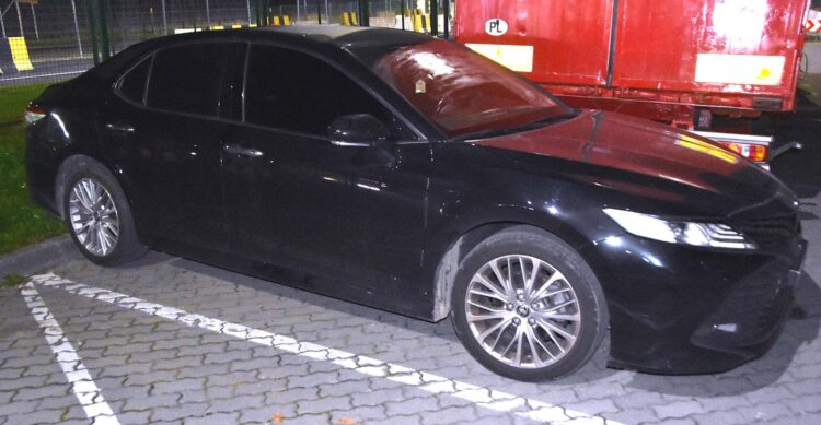 Toyota szukana przez Interpol została odzyskana na granicy