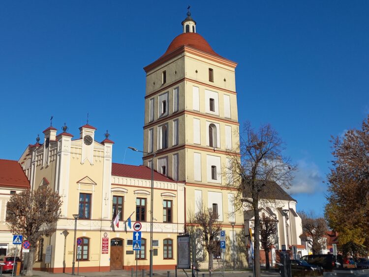 Dawniej chroniła przed najazdami Tatarów, teraz jest turystyczną atrakcją