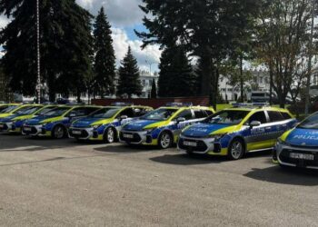 Samorządy pomagają w&nbsp;zakupie radiowozów dla policji