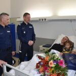 Komendant główny z wizytą u rannego policjanta (zdjęcia) - Polskie Radio Rzeszów