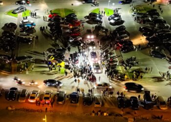 Policja nie&nbsp;dopuściła do&nbsp;nielegalnych wyścigów samochodowych