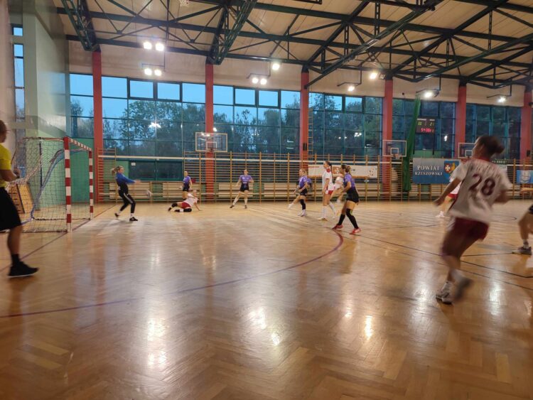 I liga kobiet – zwycięska inauguracja SPR Handballu Rzeszów