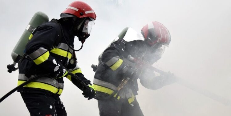 Pożar hal namiotowych w Tajęcinie