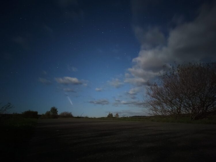 Niecodzienne zjawisko astronomiczne. Tę kometę warto zobaczyć