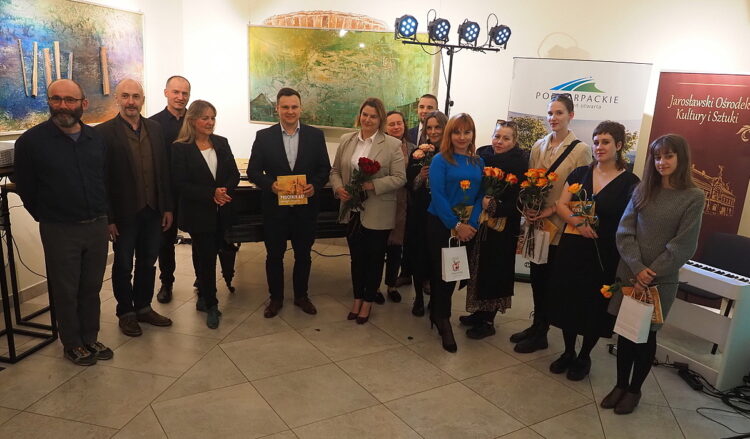 PRUCHNIK.ART – opowieść o miejscu – wystawa w jarosławskim JOKiS