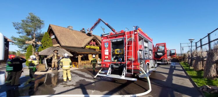 Pożar karczmy w Kraczkowej (zdjęcia)