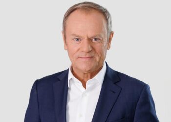 Premier: 15 października Polacy odsunęli złą władzę, uwolnili kraj od&nbsp;korupcji i&nbsp;nieudolności