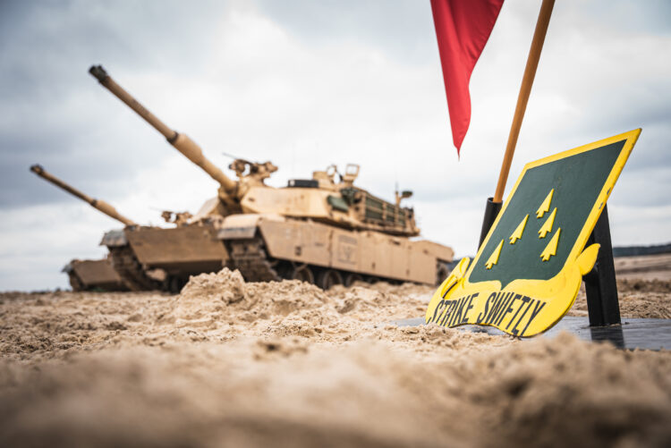 Wiceszef MON zapowiada przyspieszenie budowy Tarczy Wschód