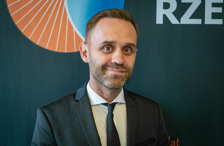 „Muzyka Nadziei -Razem dla powodzian”