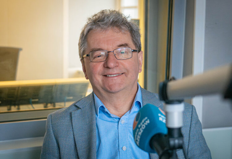 GOŚĆ DNIA. W ostatnich latach na wartości straciły oszczędności Polaków 1 - Polskie Radio Rzeszów GOŚĆ DNIA. W ostatnich latach na wartości straciły oszczędności Polaków