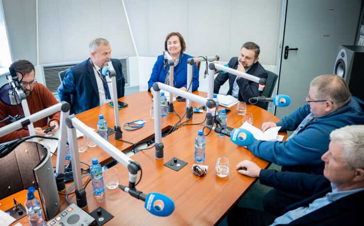 Podkarpacki panel polityczny o sytuacji finansowej służby zdrowia 1 - Polskie Radio Rzeszów Podkarpacki panel polityczny o sytuacji finansowej służby zdrowia