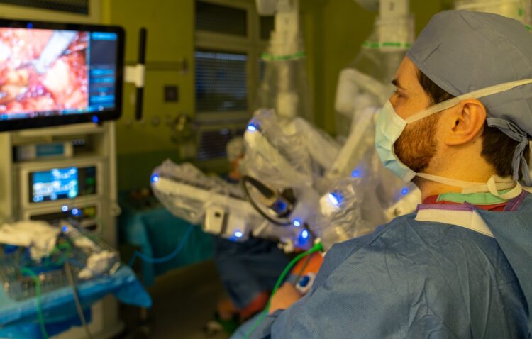 Urolog z rzeszowskiego szpitala został trenerem chirurgii robotycznej
