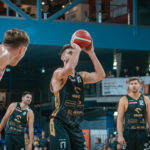 Koszykówka. W historycznych derbach górą Resovia (zdjęcia) - Polskie Radio Rzeszów