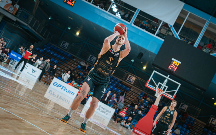 Bydgoszczanie wracają z Krosna z tarczą