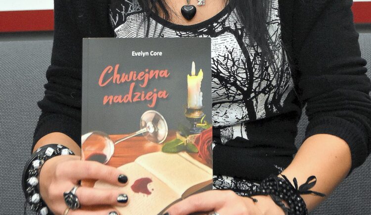 Evelyn Core powraca z nową książką