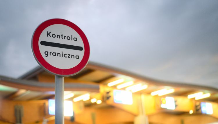 Kontrola zwierząt domowych na przejściu granicznym z Ukrainą