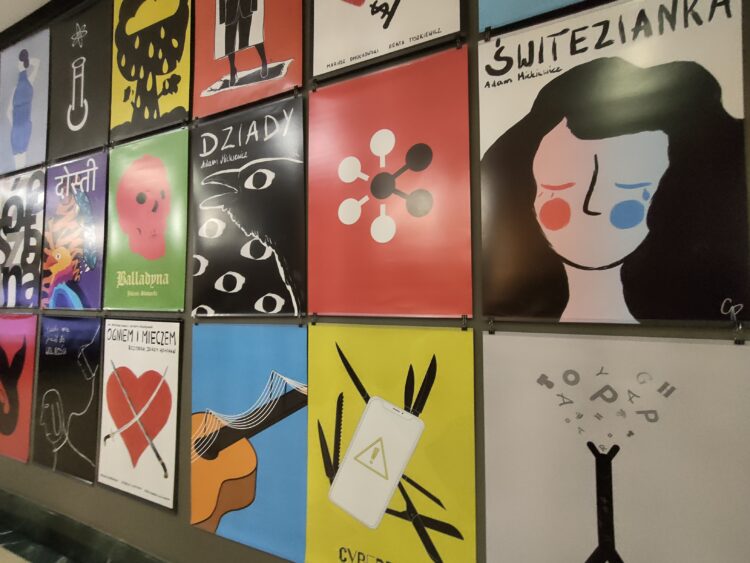 Wystawa plakatów ‘’WSIiZUALNIE”