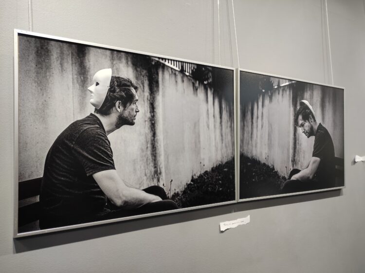 Skrywane emocje na wystawie w Galerii Nierzeczywistej w Rzeszowie