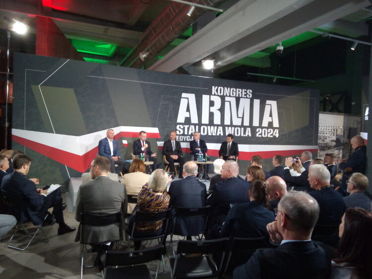 Rozmowy o przyszłości polskiej armii. Kongres w Stalowej Woli