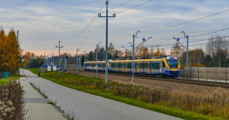 Koleje Małopolskie przywróciły pociąg „Hubal” Kraków Gł. - Jasło 1 - Polskie Radio Rzeszów Koleje Małopolskie przywróciły pociąg „Hubal” Kraków Gł. – Jasło